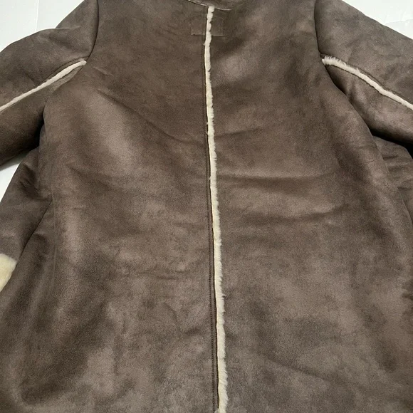 Abercrombie & Fitch Brown Suede Jacket with Cream Shearling Trim - Picture 3 of 10